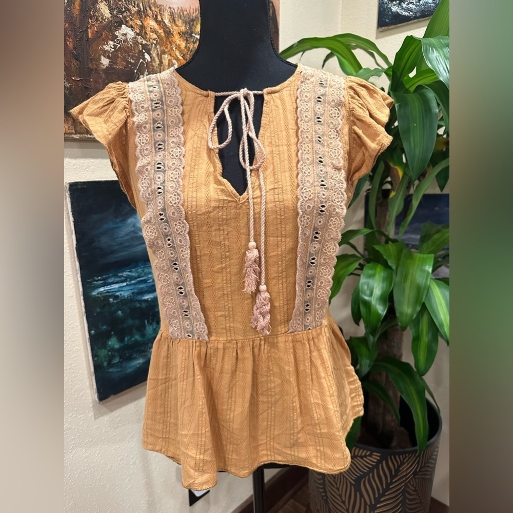 Jeuvre Yellow Tassel Top Small with Lace and Zip